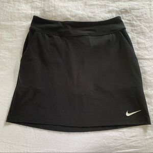 Nike women’s golf skirt in black